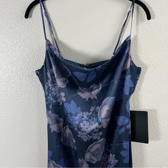 NWT Lulus Favorite Icon Dark Blue Floral Satin Cowl Neck Slip Midi Dress MD - Picture 5 of 8